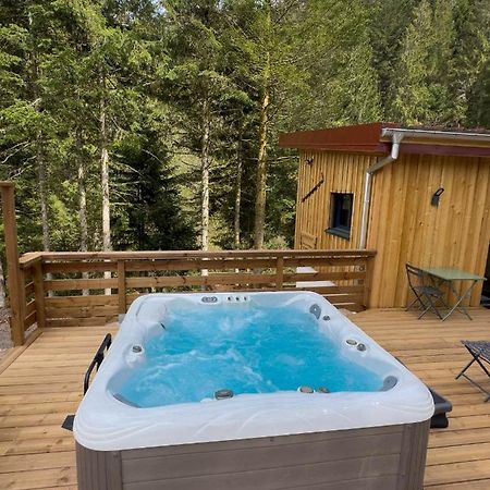 Le Refuge Perche Du Saut De La Bourrique Spa, Terrain Cloture 热拉梅 外观 照片