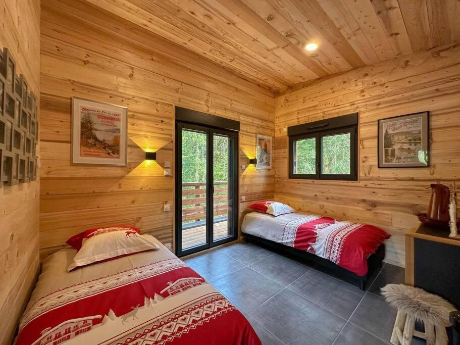 Le Refuge Perche Du Saut De La Bourrique Spa, Terrain Cloture 热拉梅 外观 照片